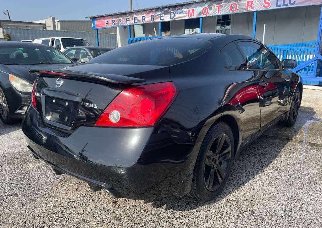 NISSAN ALTIMA COUPE 2011