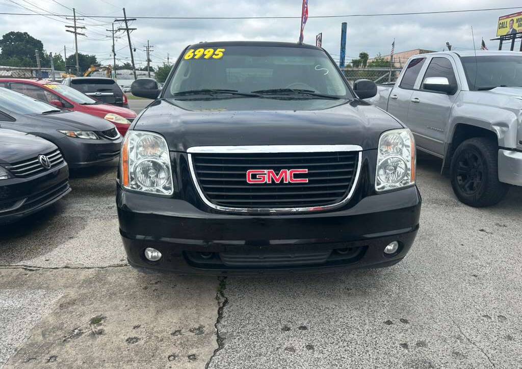 2013 GMC Yukon XL 1500 SLE For Sale Near Clinton, Louisiana